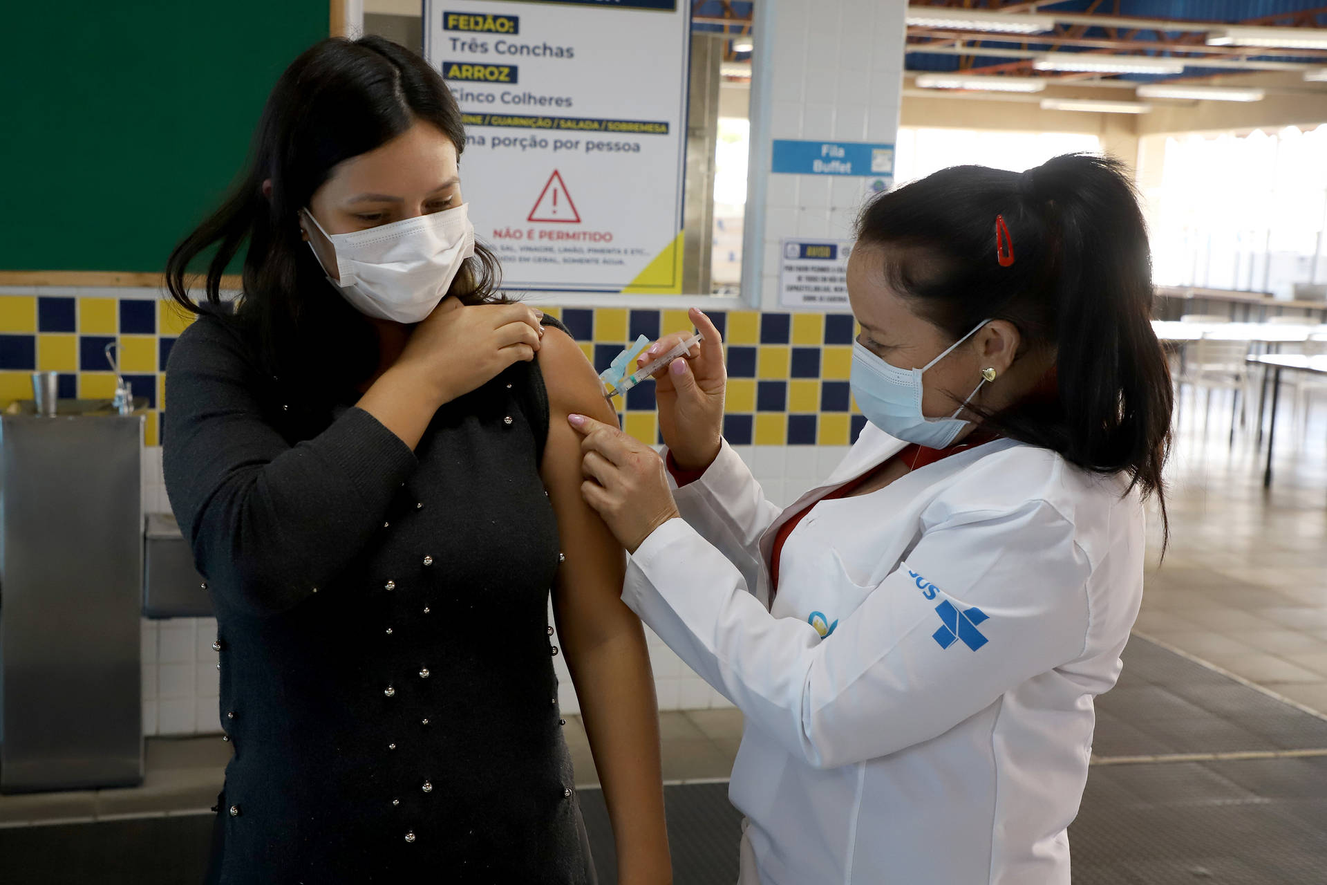 Com recorde de entregas, junho foi melhor mês na vacinação contra Covid-19 no Paraná
